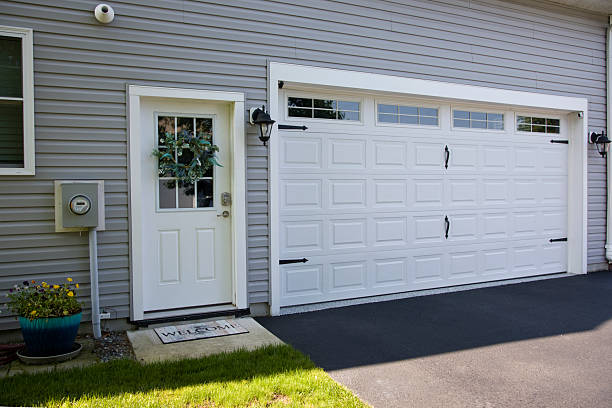 24/7 Emergency Garage Door experts in Clay, CA